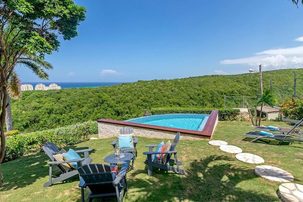 Nianna Luxurious Villa 69/74