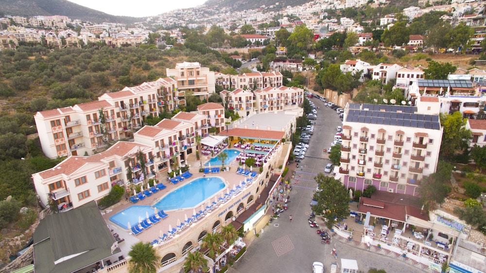 Pirat Hotel 31/35