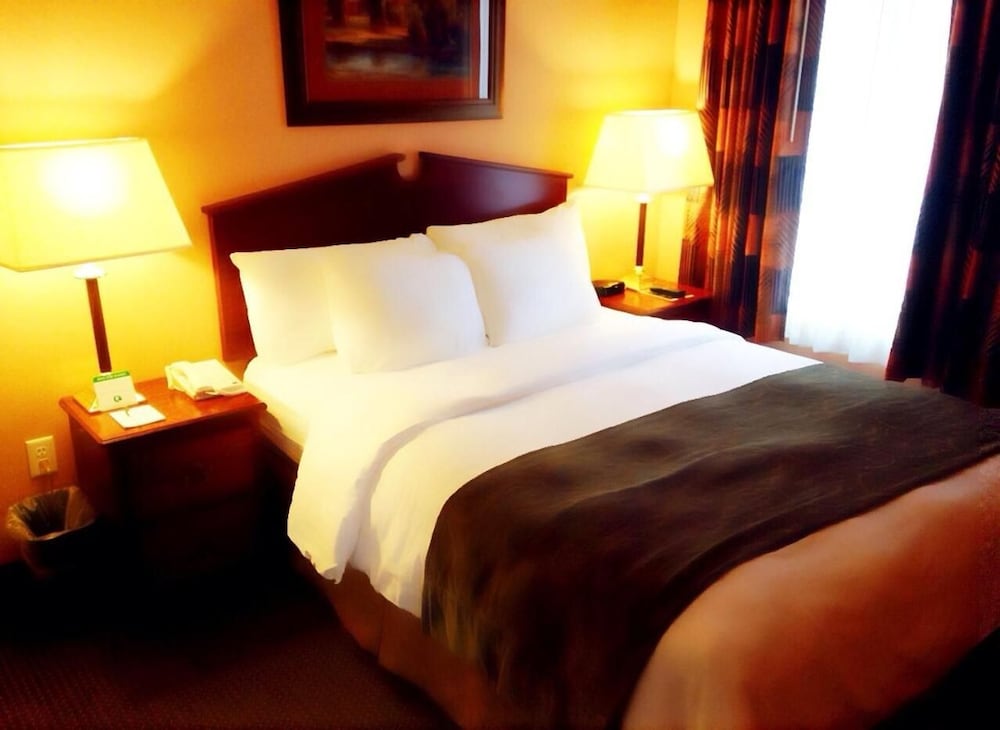 Grandstay Residential Suites Hotel - Sheboygan 28/69