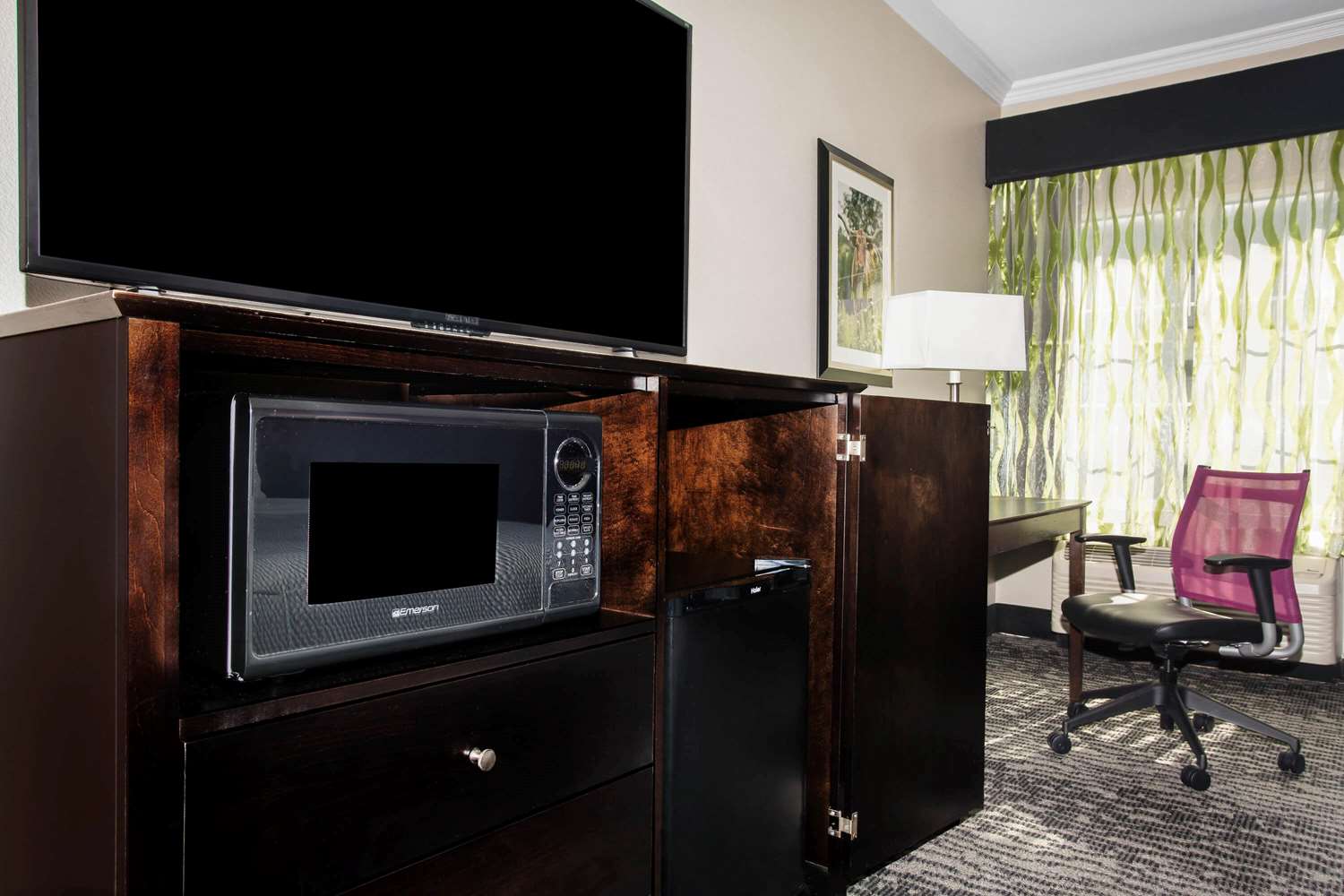 La Quinta Inn And Suites By Wyndham Columbus Tx 57/60