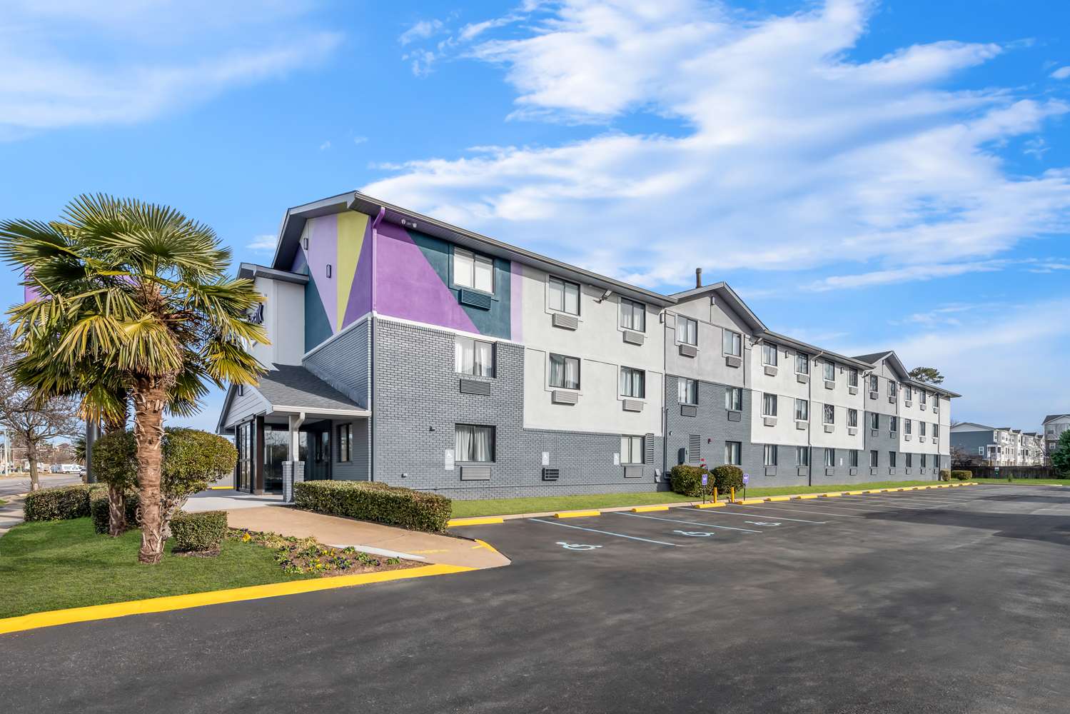 Spark by Hilton Norfolk 23/24