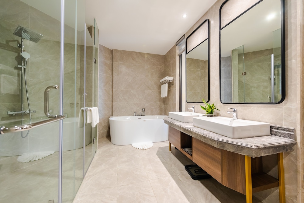 Muong Thanh Luxury Ha Long Center 34/37
