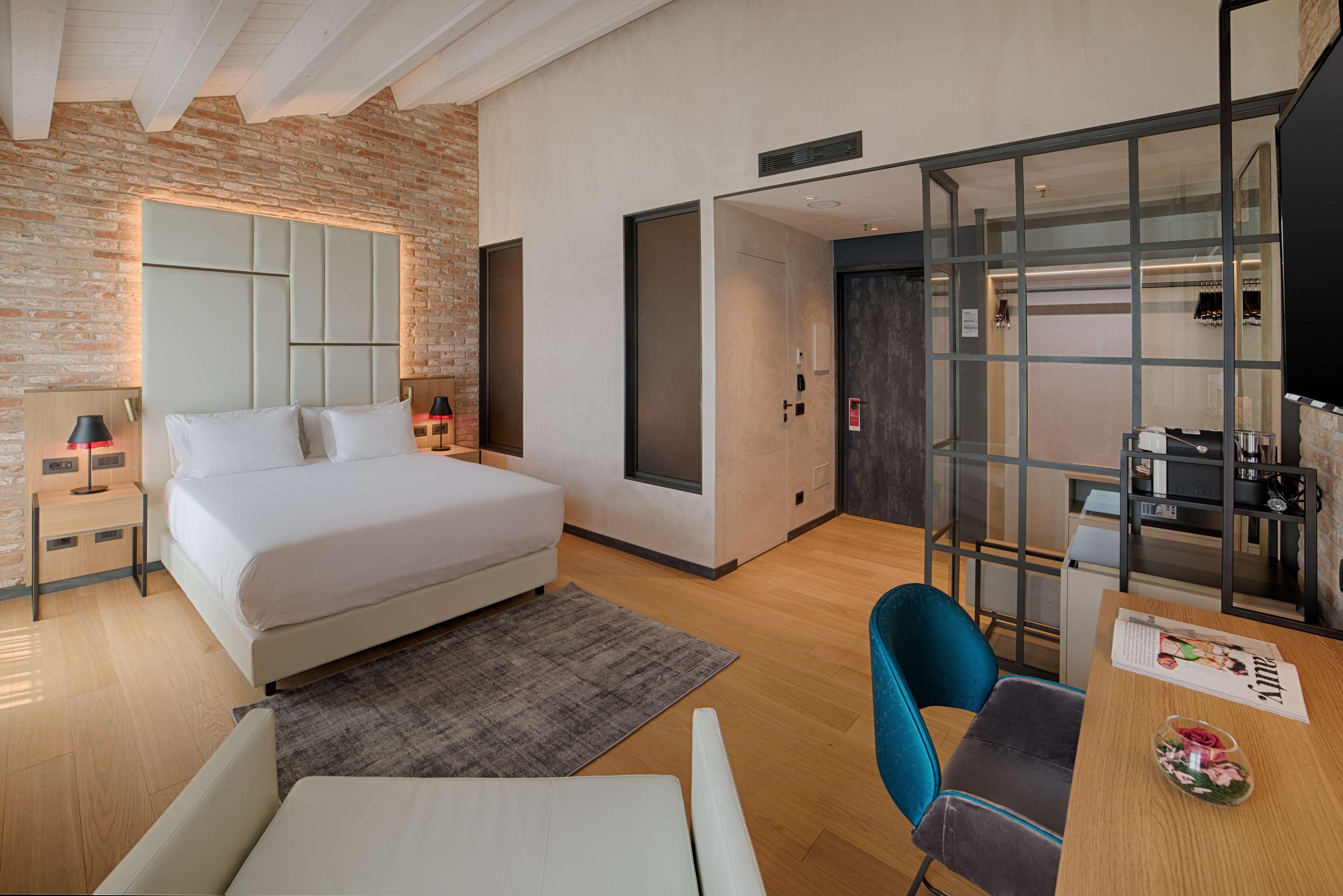 Junior Suite, with View, Nh Collection Venezia Murano Villa 7/10