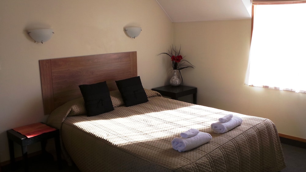 Owens Motel 17/63