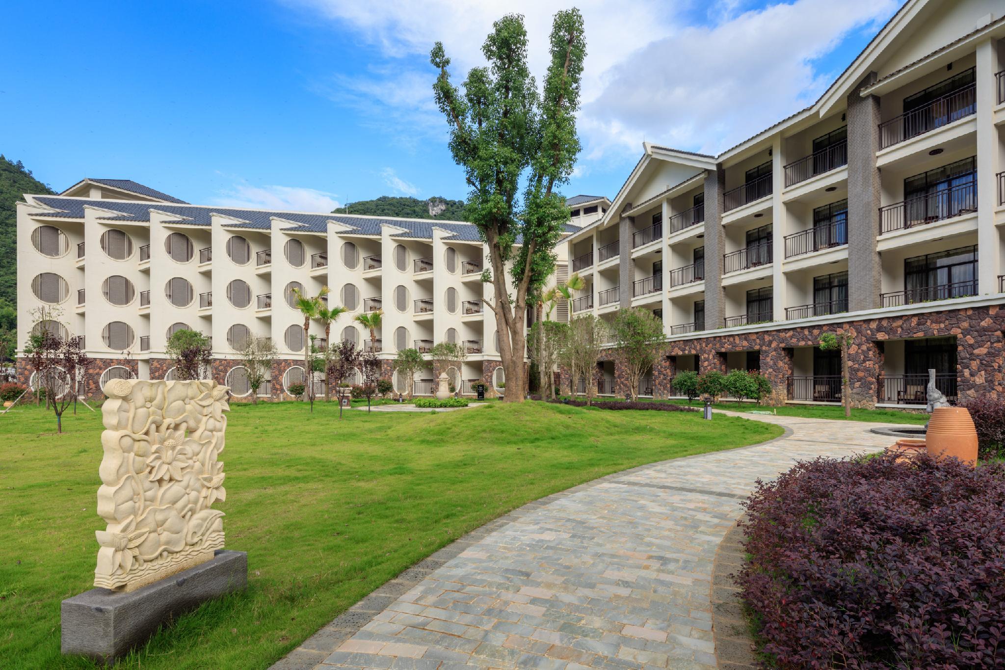 LN DongFang Hot Spring Resort 50/50