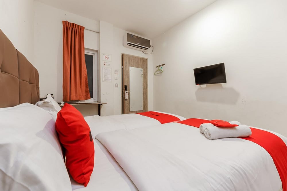 Permata Inn 11/28
