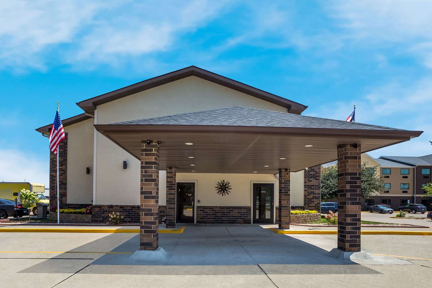 Quality Inn Galesburg near US Highway 34 and I-74 4/23