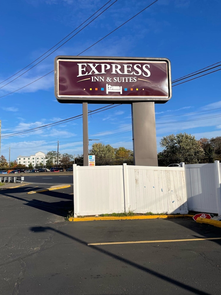 Express Inn -Rahway 33/46