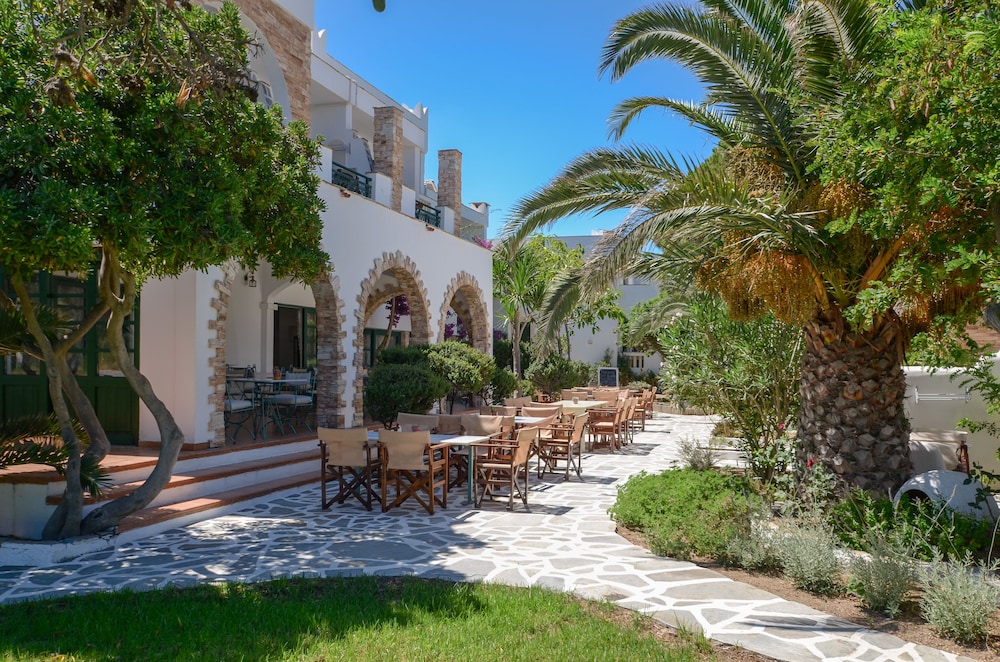 Naxos Beach Hotel 65/71