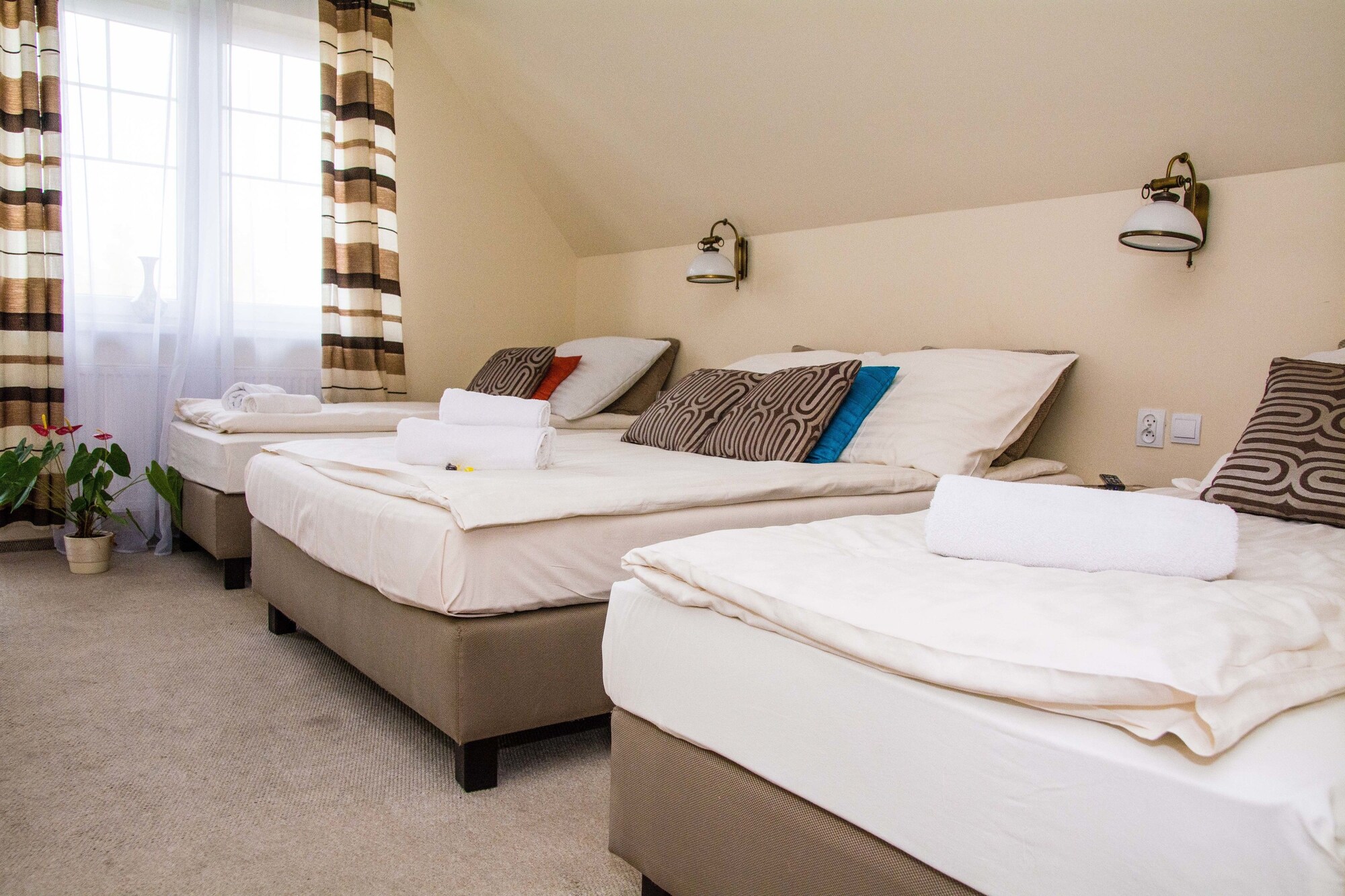 Standard, Quadruple, 4 Beds