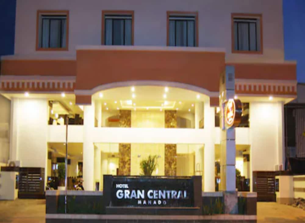 Gran Central Hotel Manado 1/45