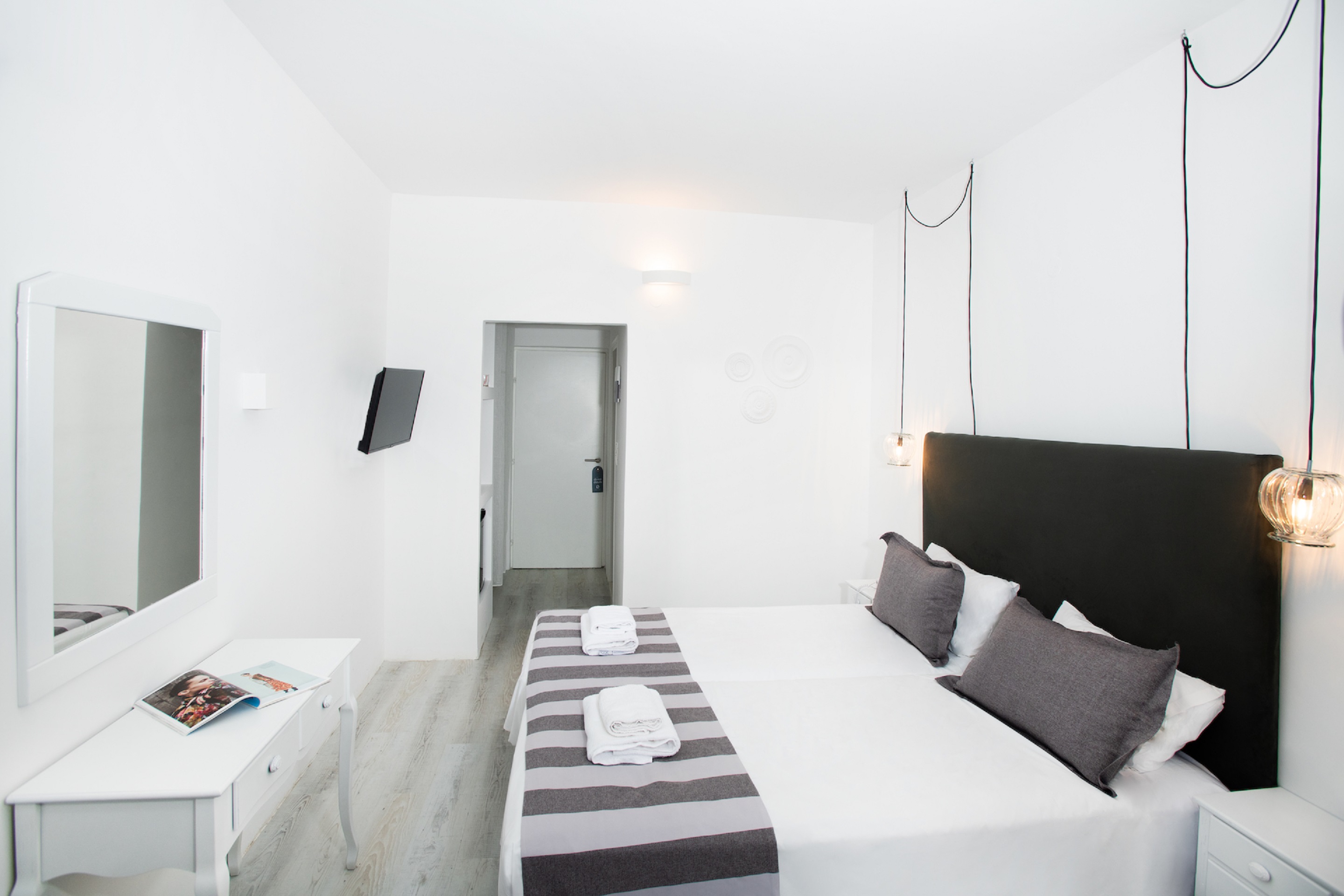 DOUBLE ROOM CLASSIC SIDE SEA VIEW (RB)