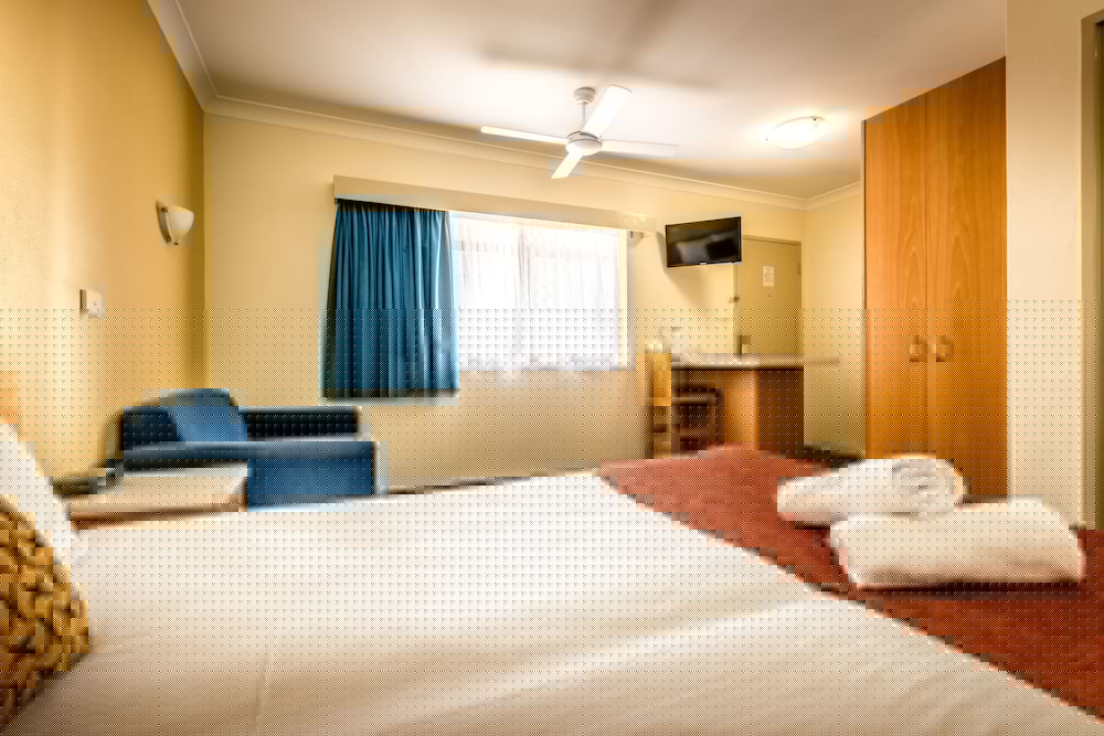Park Beach Resort Motel 9/33