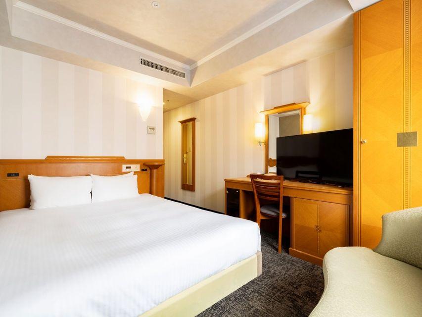 Moderate, Double Bed