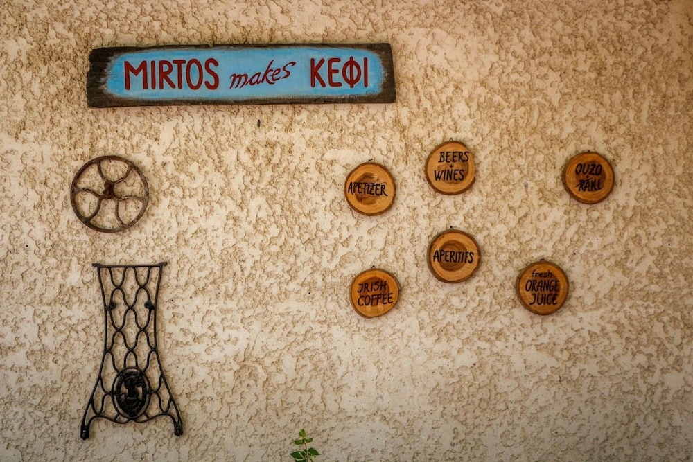 Myrtos Hotel 35/45