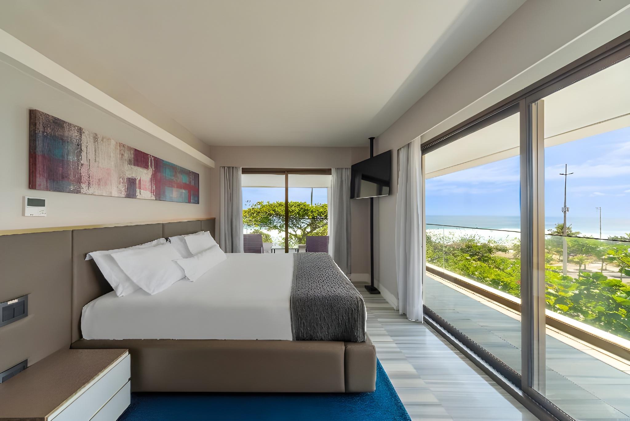 Master, Suite, King Bed, Ocean Front