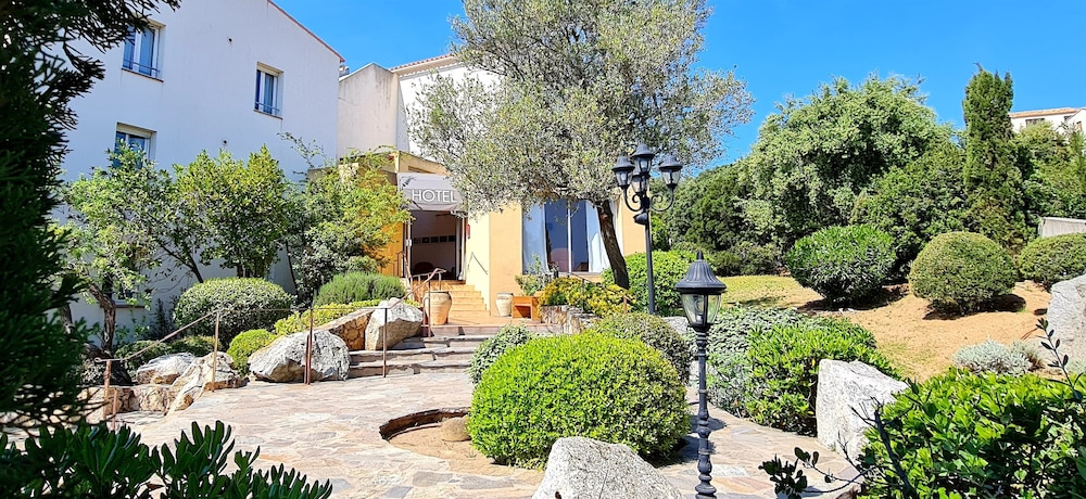 Hotel Cala di l Oru 28/36