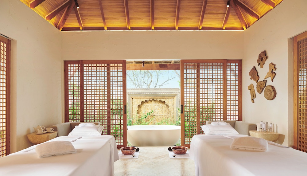 Sirru Fen Fushi Private Lagoon Resort 22/68