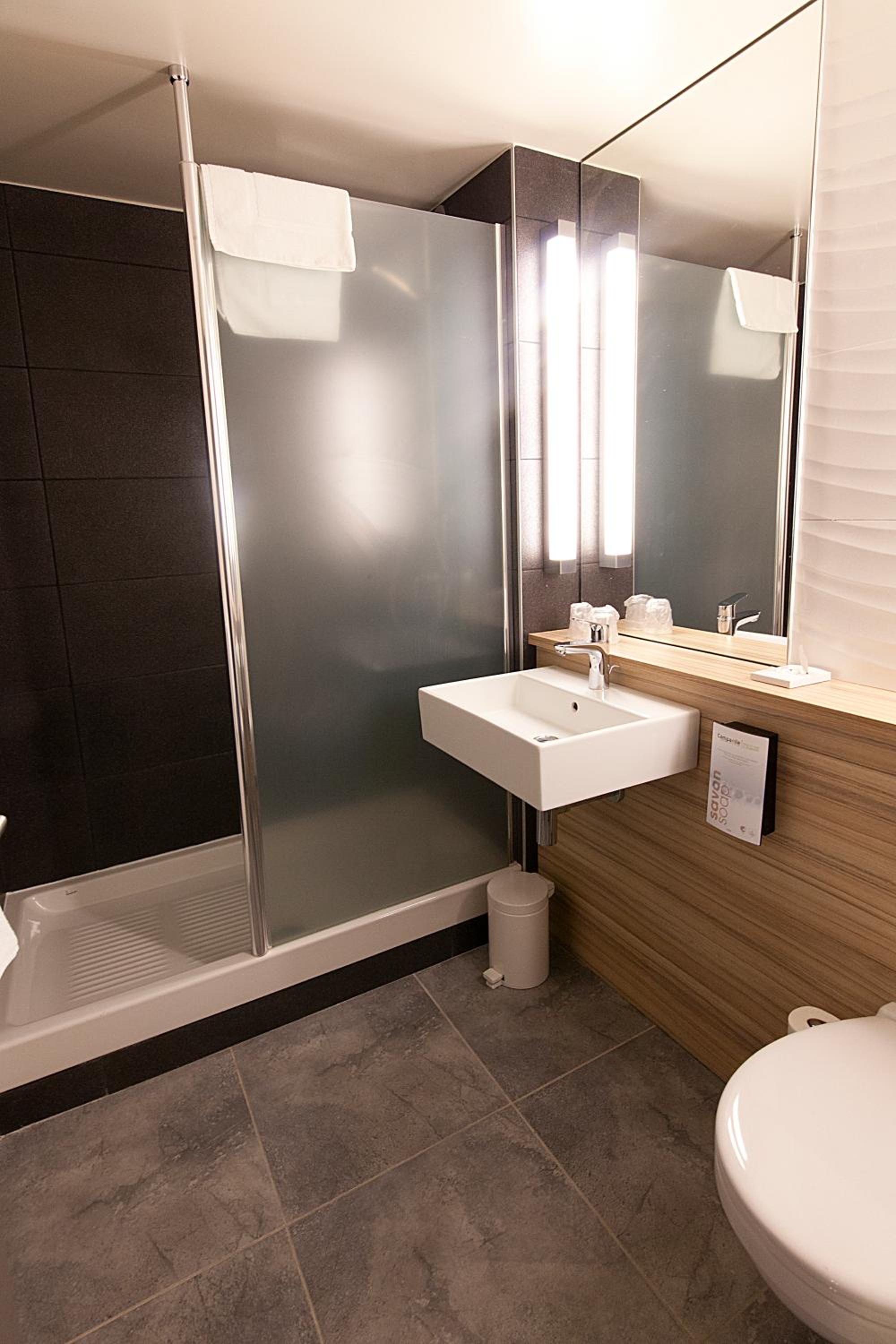 غرفة بسرير مزدوج، Hotel Campanile Clermont Ferrand Sud - Aubiere 7/8