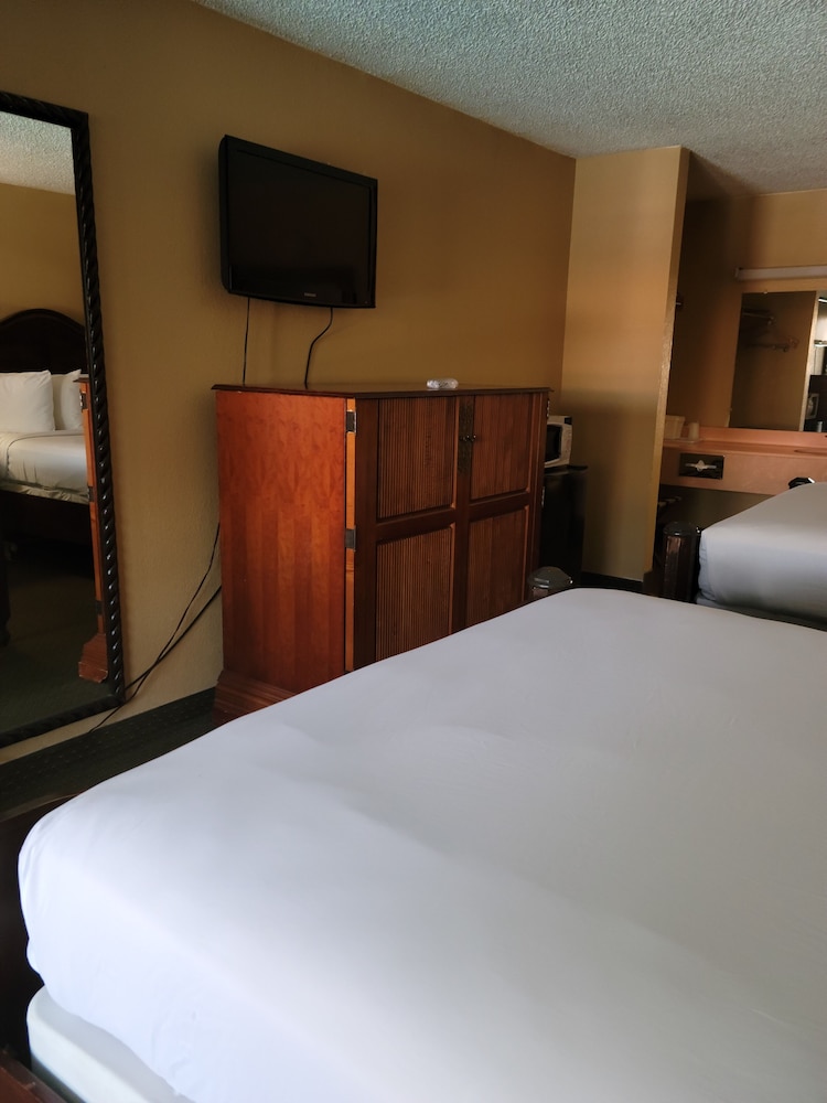 Stayable Suites Kissimmee West 11/29