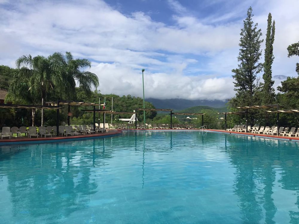 Bahia Escondida Hotel 33/65