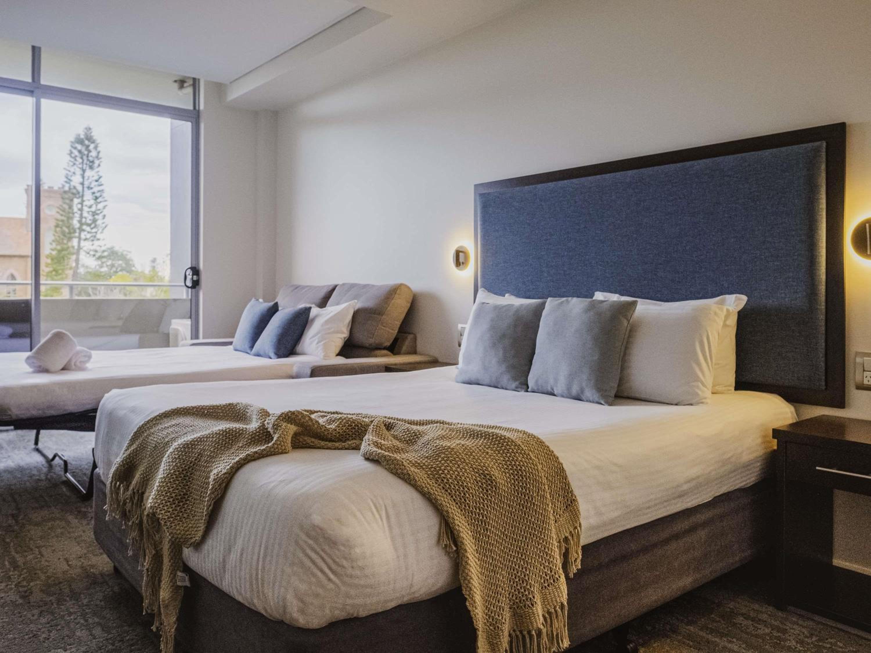 Family, Suite, Twin Beds, King Bed, Sofa