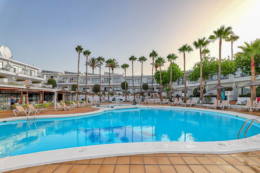 THB Flora in PUERTO DEL CARMEN