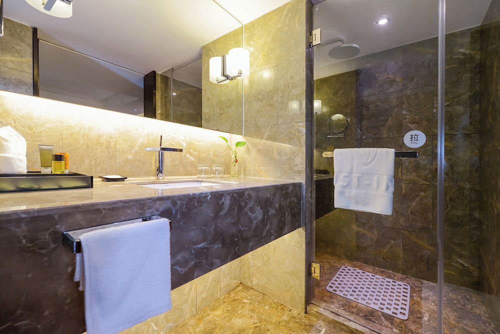 Chongqing Just-Inn Hotel 37/42