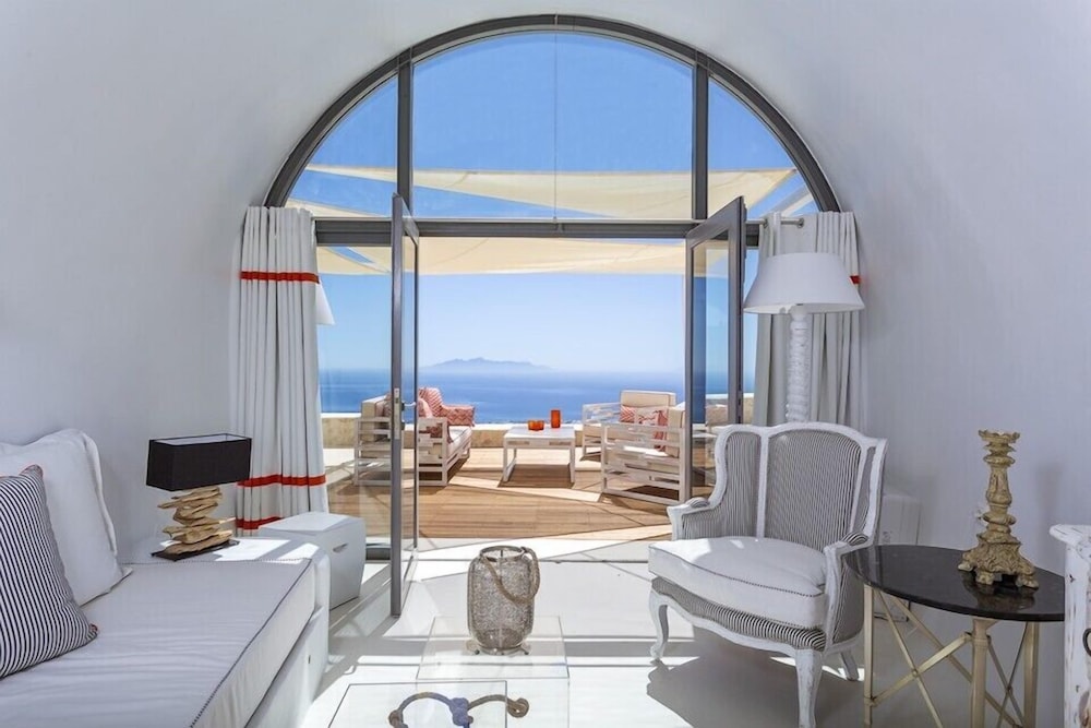 Kamini Santorini Luxury Villas 30/50