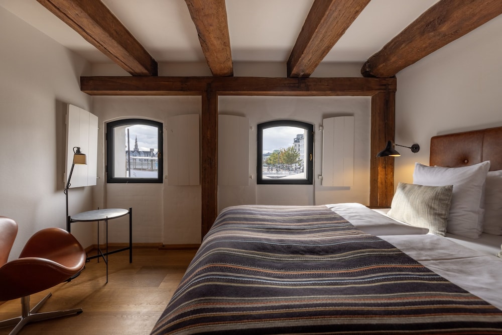 Executive, Queen Bed, Partial View, 71 Nyhavn Hotel 4/7