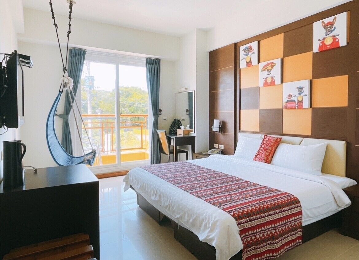Deluxe, Queen Bed