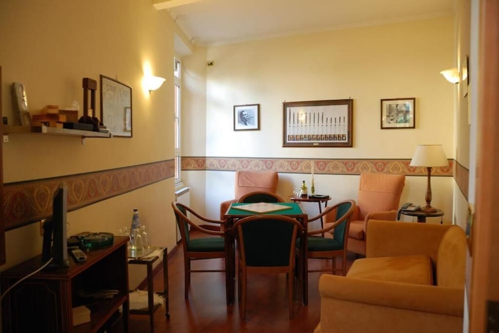 Hotel Iris Crillon 27/50