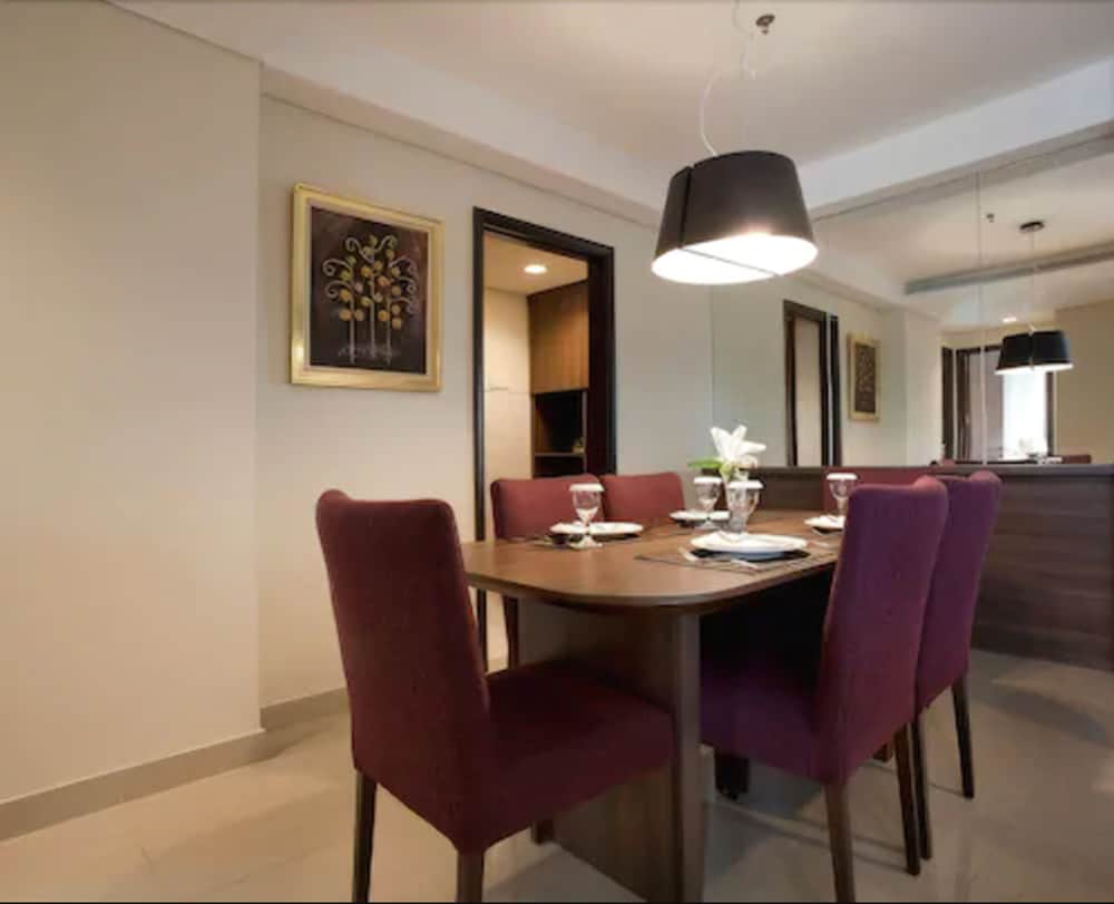 Mg Suites Hotel 19/21