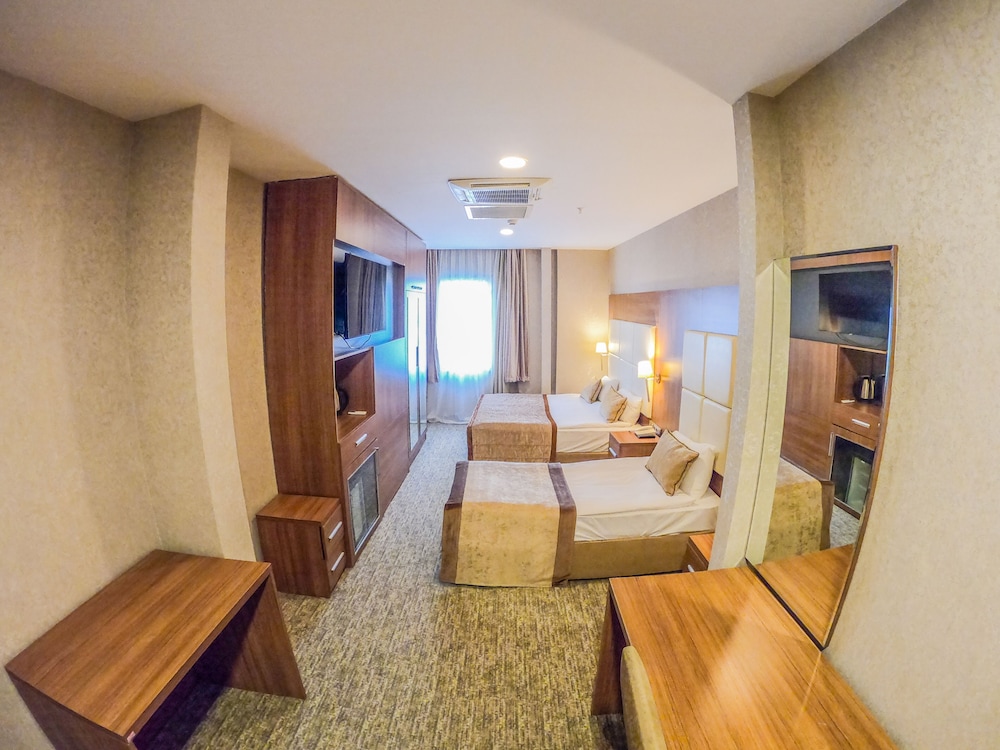 Vivaldi CE Gold Hotel 34/67
