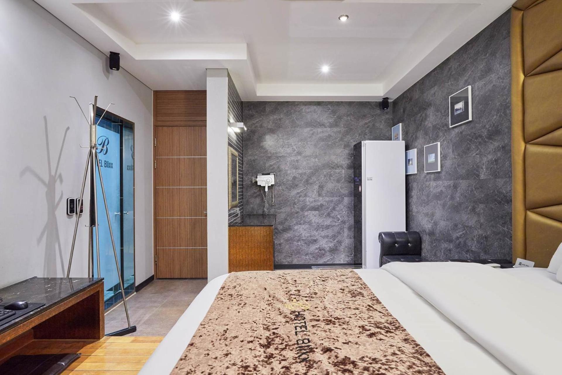 Blixx Hotel 19/50
