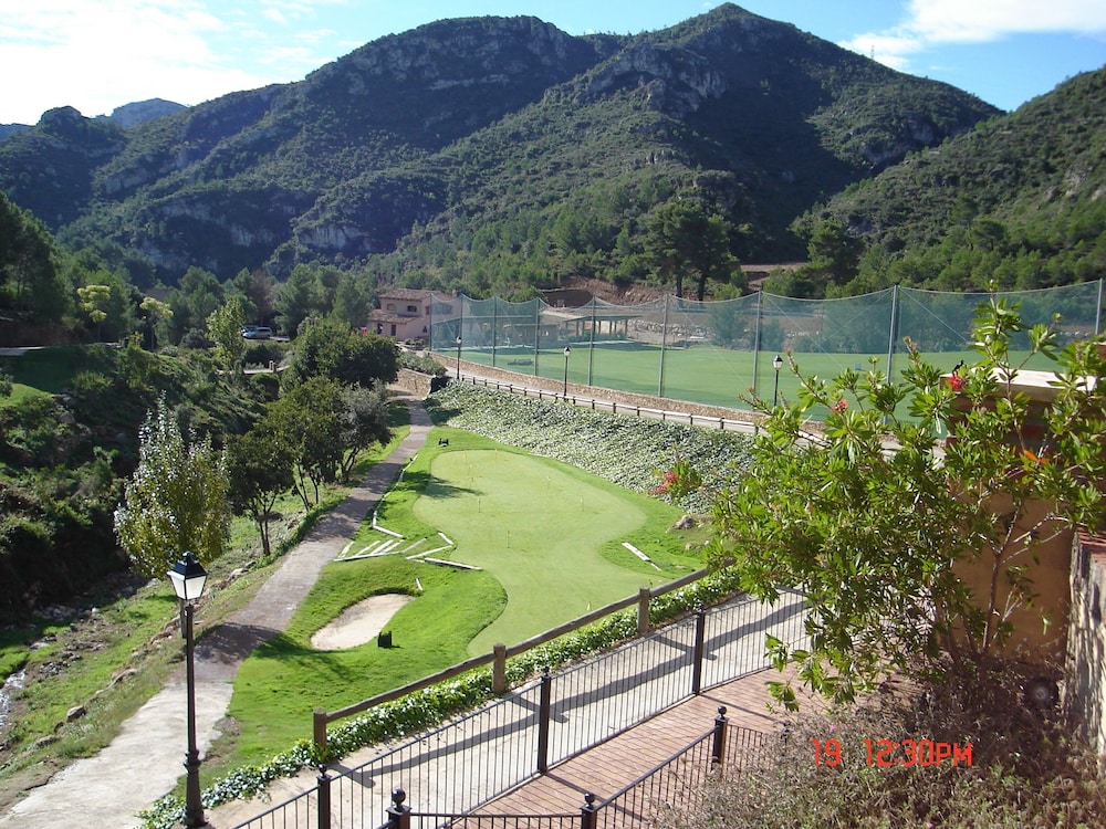 F&G La Figuerola Resort 44/50