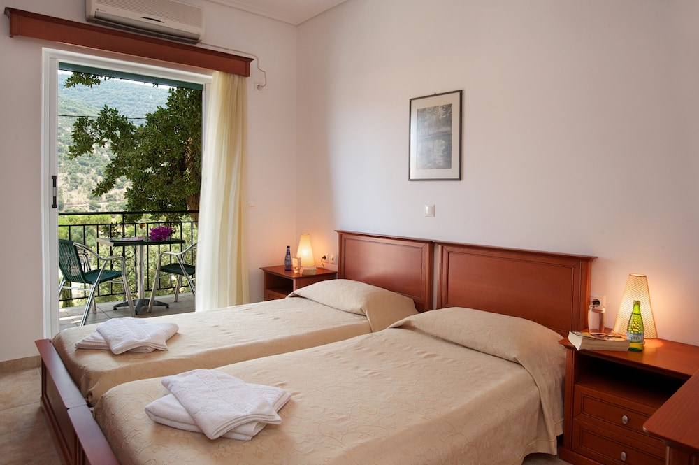 Faos Luxury Apartments 10/50