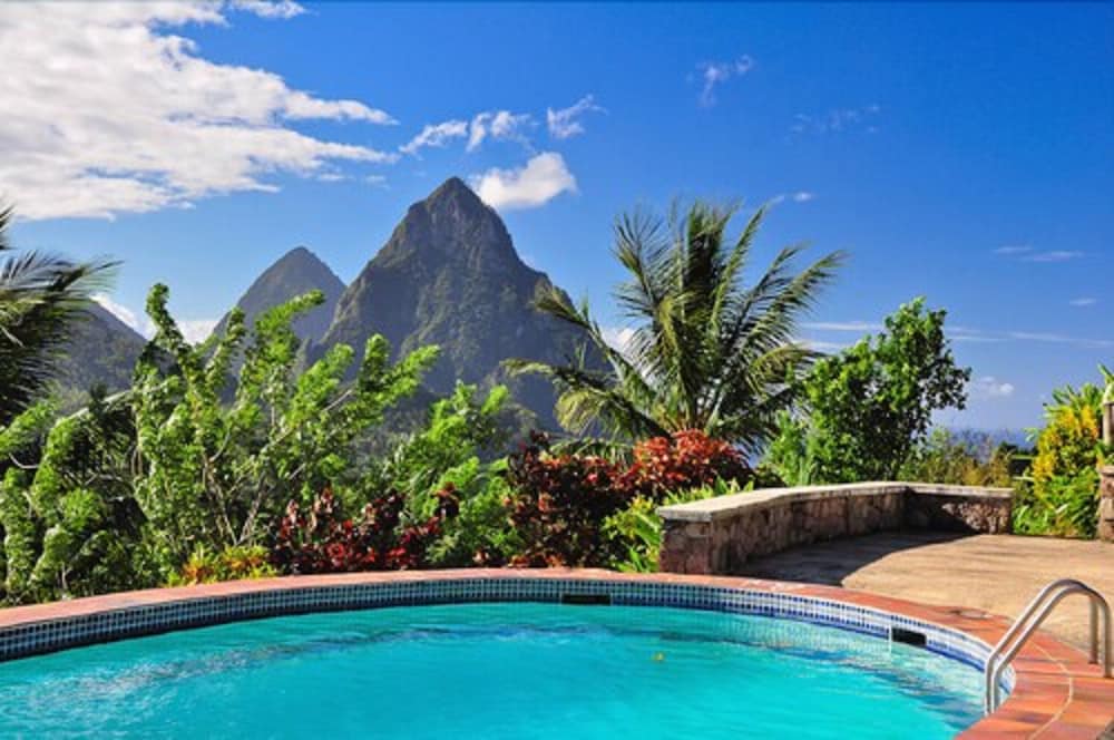 La Haut Resort 40/50