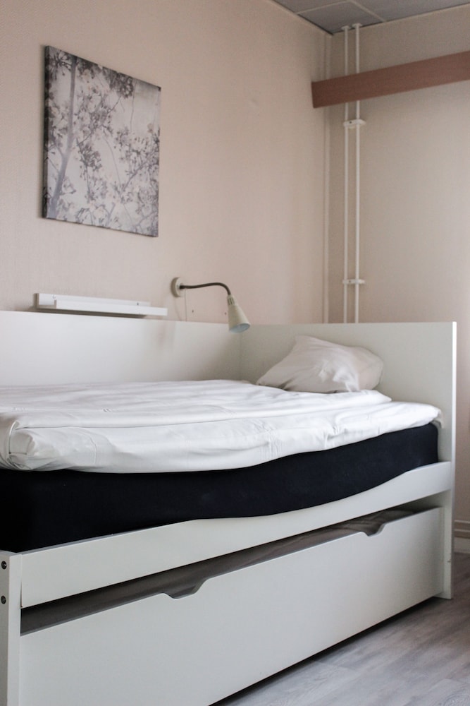Euroway Hotel 17/50