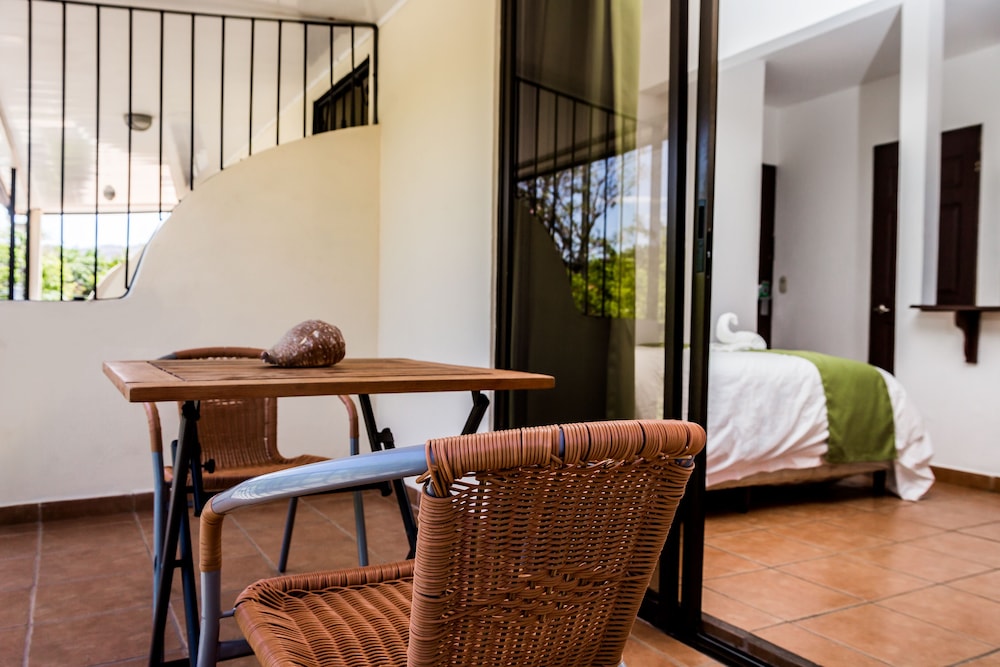 Hotel Coco Palms 26/76