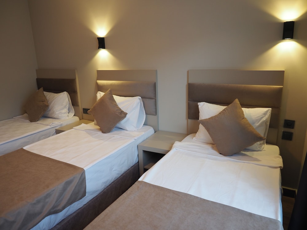 Zenia Otel 20/50