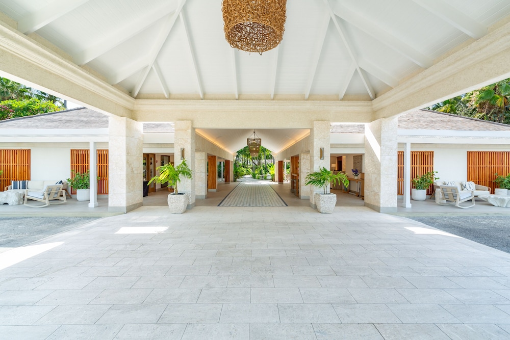 The Sands At Grace Bay 6/80