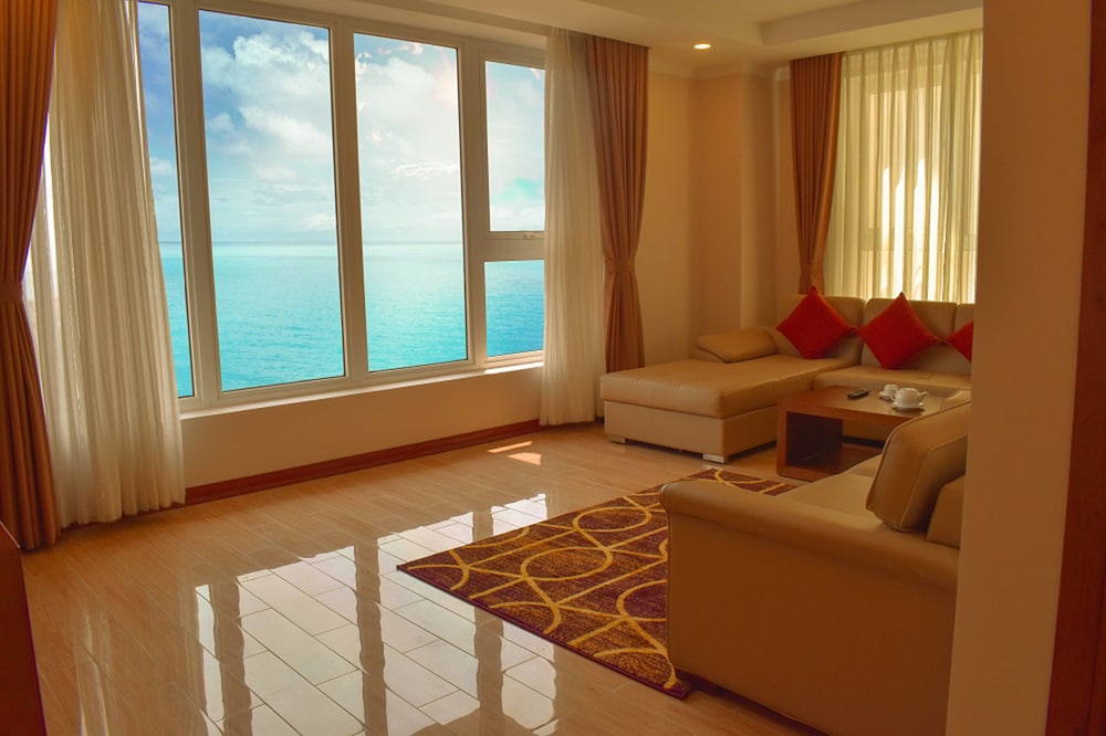 BlueSun Danang Beach Hotel 41/67