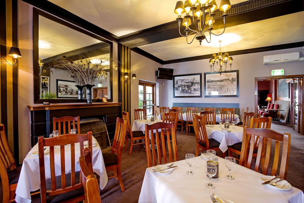 Katoomba Hotel 12/17