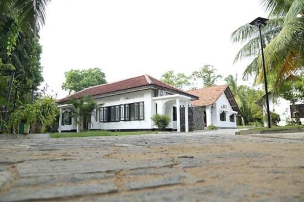 Thamaya Heritance Tangalle 13/16