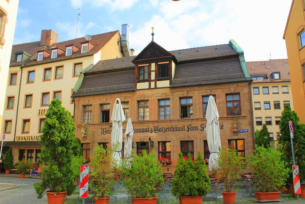 Steichele, Hotel Restaurant Weinstube 3/39