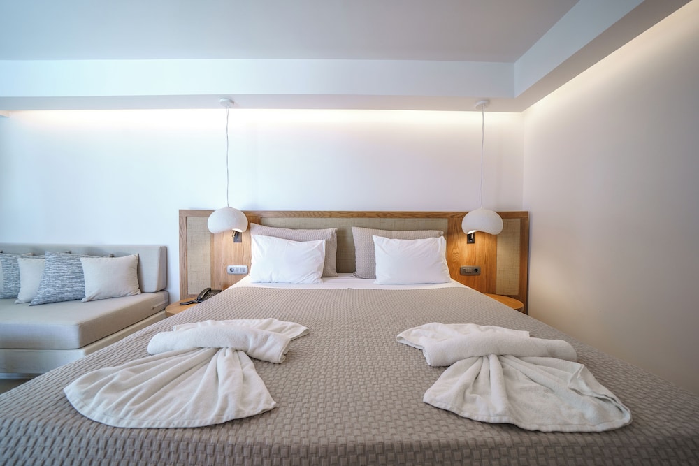 Aegean, Junior Suite, King Bed, Sea View, Private Pool