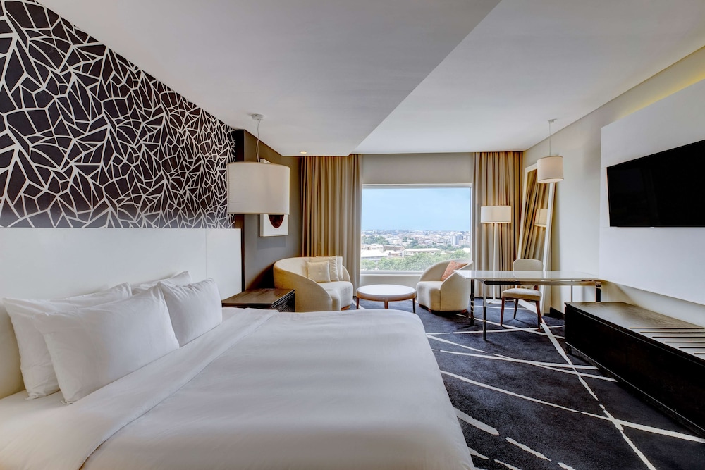 Executive, King Bed, Lounge Access