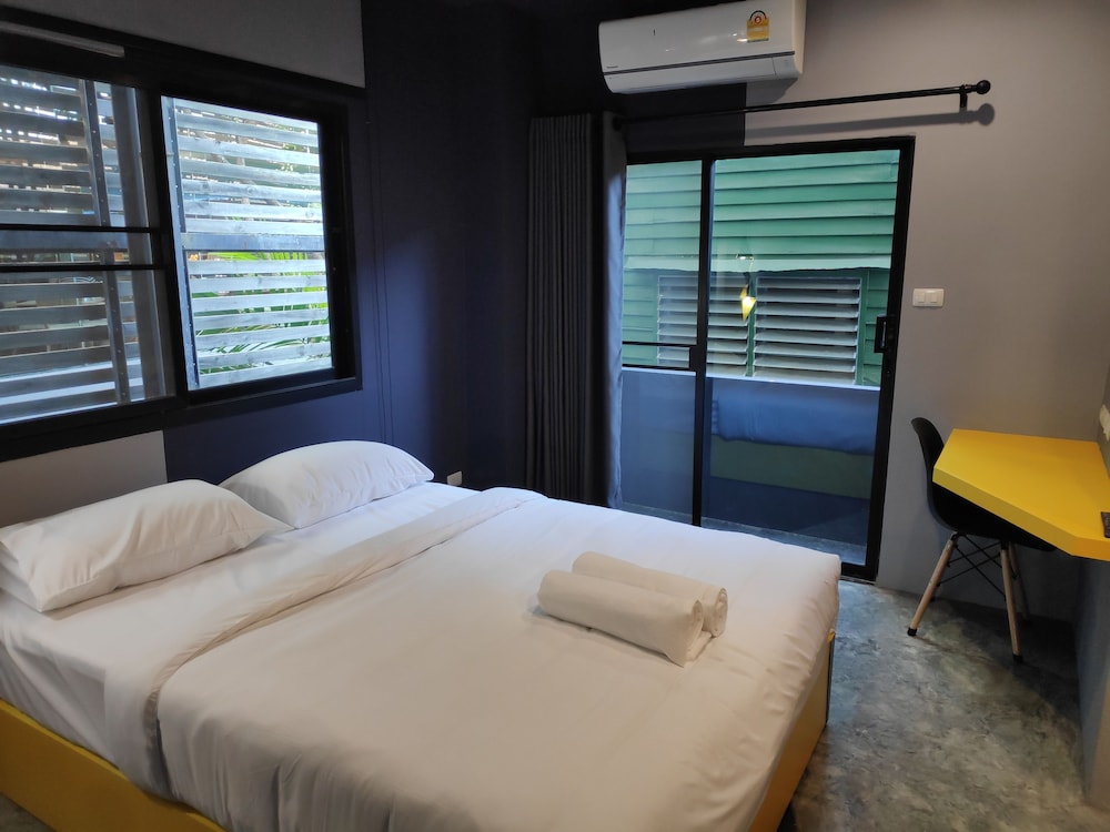 SUPERIOR, DOUBLE BED