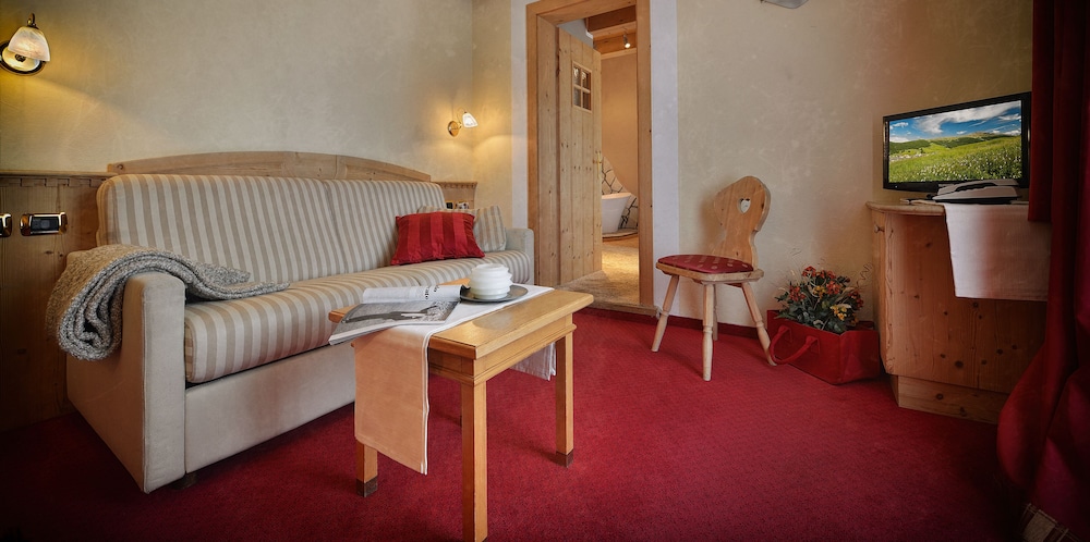 Cristallo Hotel 48/69
